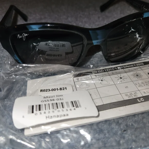NWT Maui Jim Hanapaa Black And Blue Sunglasses display picture 1